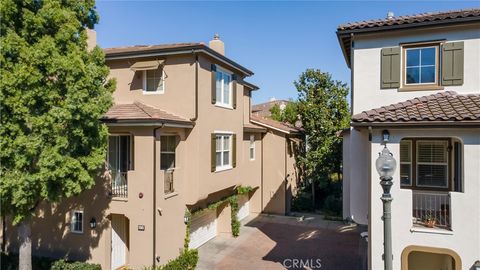Photo of 128 Talmadge, Irvine, CA 92602 (MLS # OC26133945)
