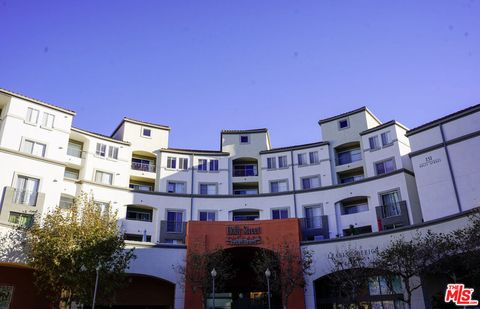 Photo of 151 E HOLLY Street #6-308, Pasadena, CA 91103 (MLS # 26651717)