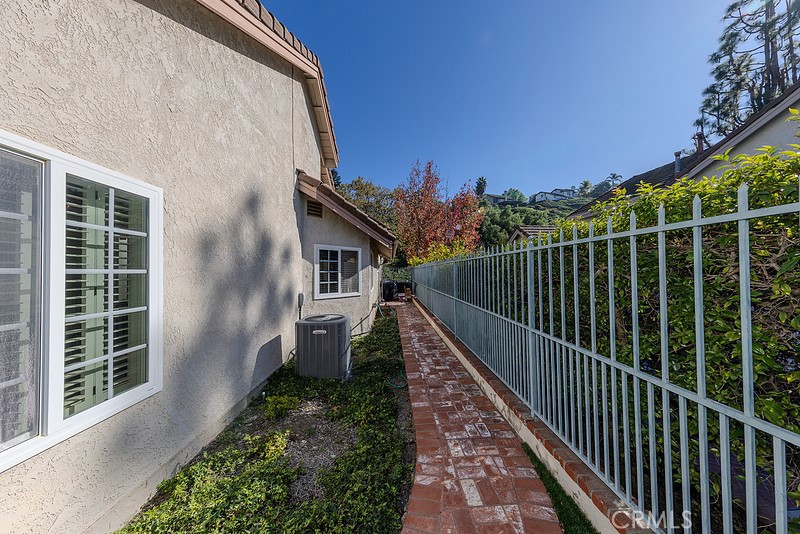 Anaheim Hills Estates (ANHI) - Residential