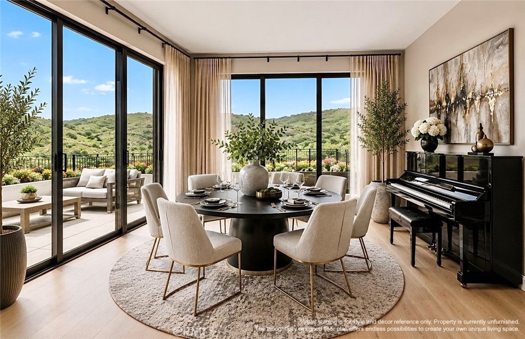 128 Roscomare