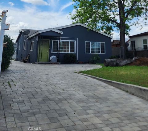 Photo of 210 W 113th St, Los Angeles, CA 90061 (MLS # CV26085621)
