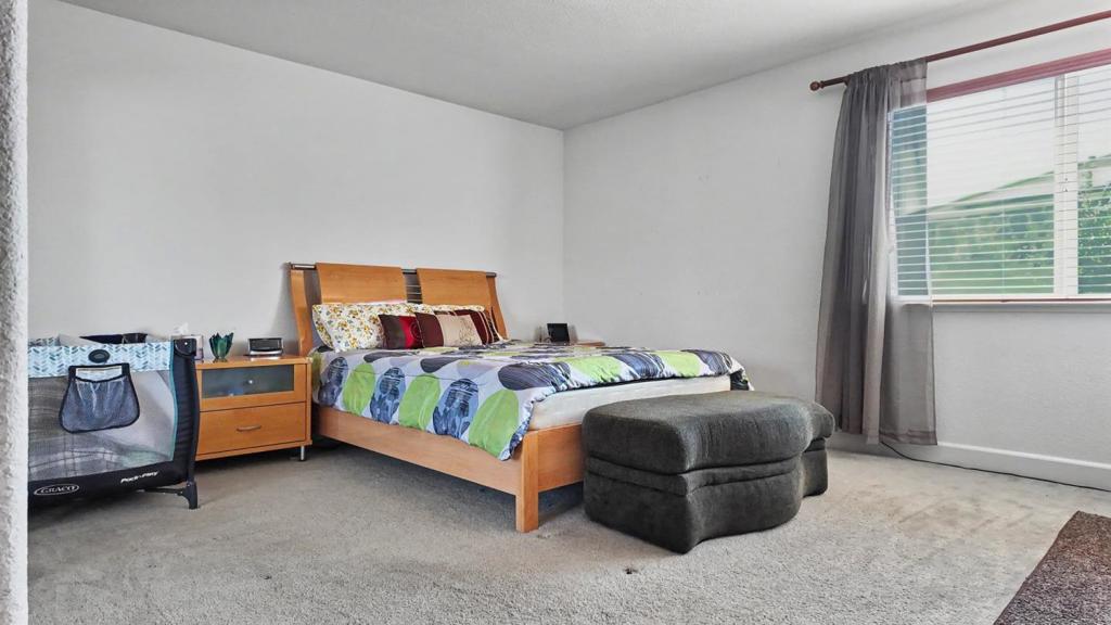 5006 Ridgefield Circle