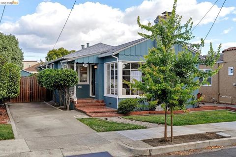 Photo of 259 W Broadmoor BLVD BLVD, San Leandro, CA 94577 (MLS # 41136462)