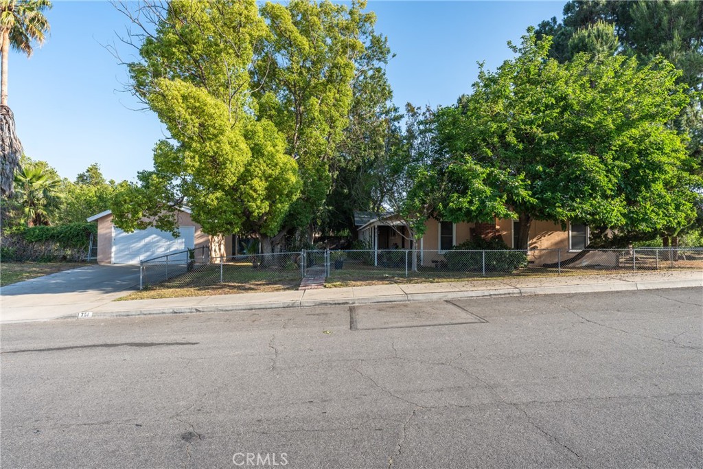 751 S Linden Avenue