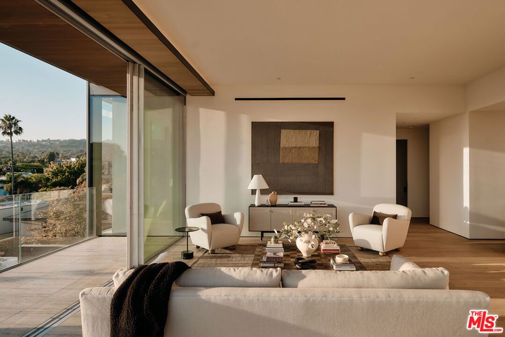 Photo of 8899 Beverly #6C, West Hollywood, CA 90048 (MLS # 25594127)