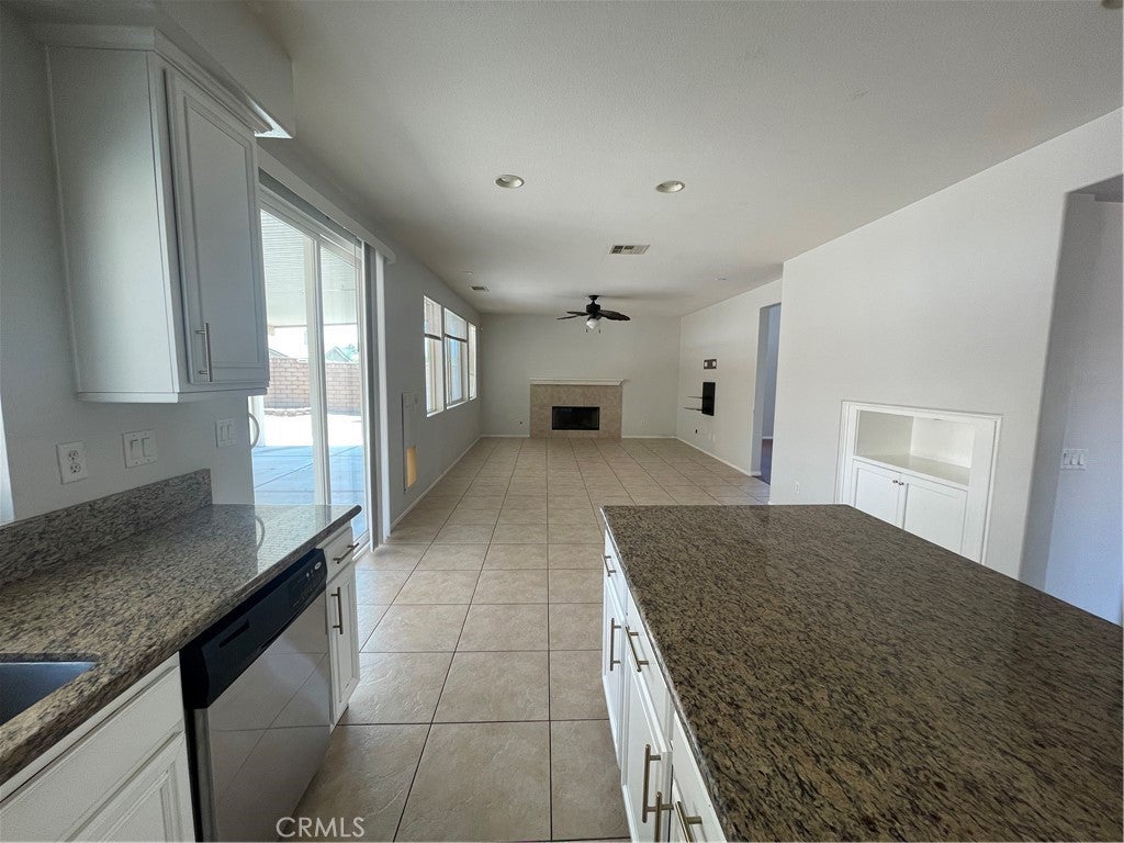 37222 CAMDEN DR