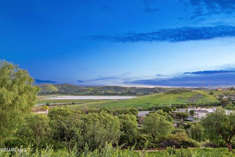 Tiny photo for 14158 Oneida Court, Moorpark, CA 93021 (MLS # 226000760)