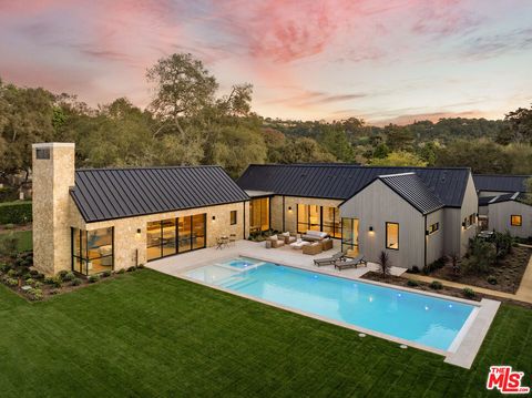 Photo of 915 Camino Medio, Santa Barbara, CA 93110 (MLS # 26659325)