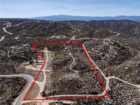 Photo of 43080 Golden Hills Dr DR, Aguanga, CA 92536 (MLS # IV26144447)