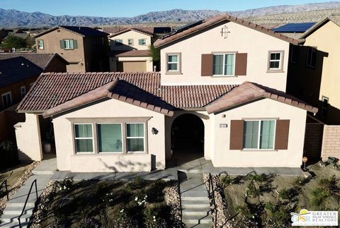 Photo of 67472 Rio Madre Drive, Cathedral City, CA 92234 (MLS # 25620229PS)