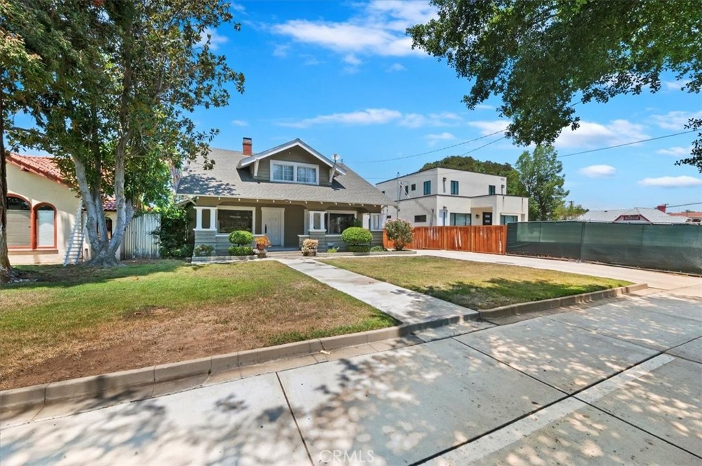 9335 Magnolia Avenue
