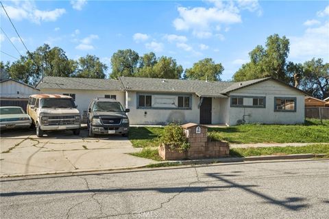 4008 Valley Fair Street Simi Valley CA 93063