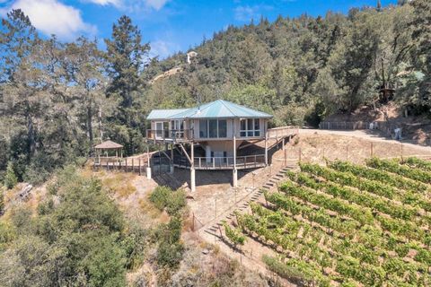 Photo of 351 Canyon Vista, Los Gatos, CA 95033 (MLS # ML82051465)