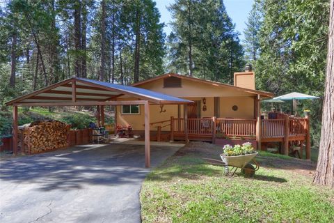 Photo of 7141 Snyder Ridge Rd, Mariposa, CA 95338 (MLS # MP26058274)