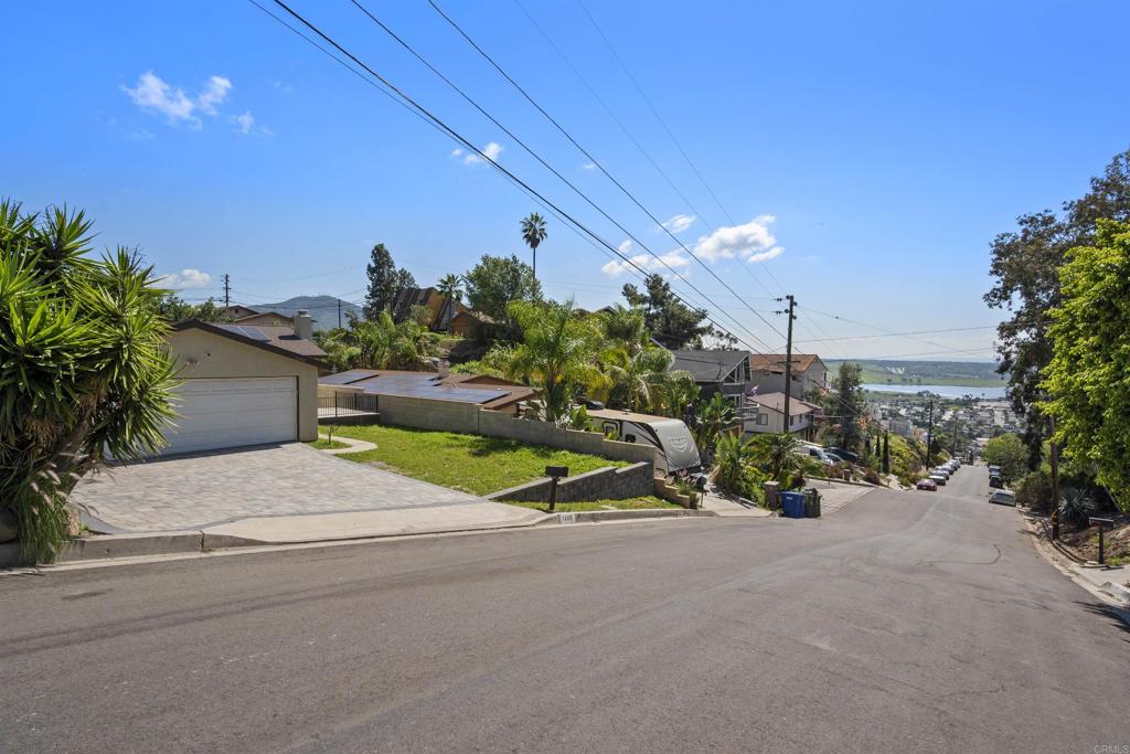 1609 San Miguel Avenue