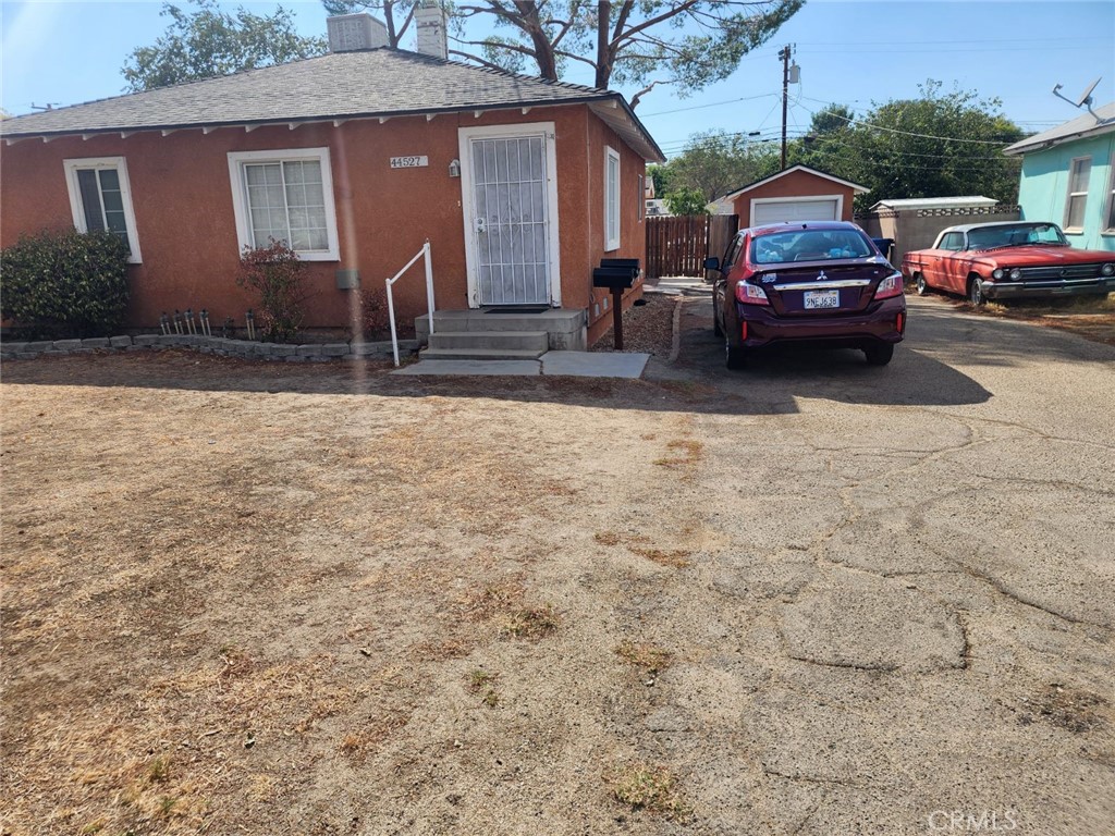 This is a very nice, well-maintained unit. It is a 2-bedroom, 1-bath, and is gated. There is a 2-car garage as well as a pretty nice sized yard. Get it while it lasts!!! Section 8 welcome. Water, gas, gardener included. The unit is part of a duplex and is the back unit (enter from the alley).