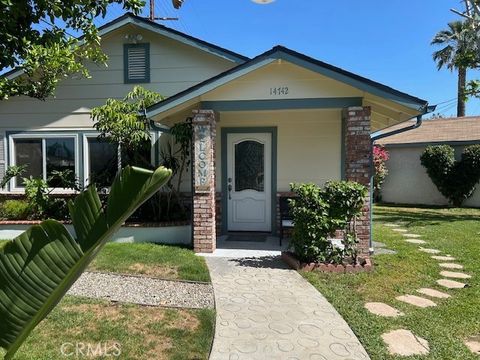 14742 San Jose Street San Fernando CA 91345