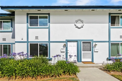 MLS: OC26105326