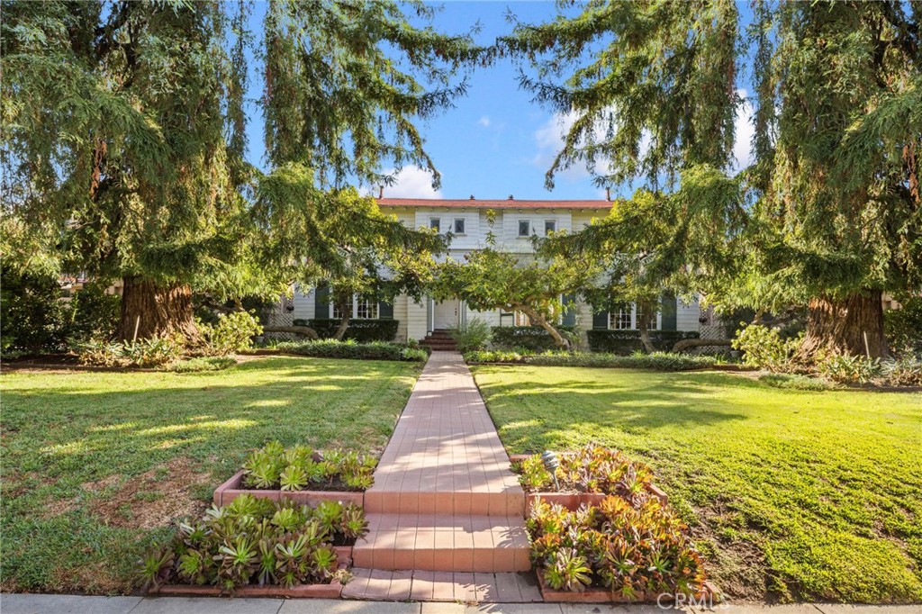 1534 Linda Vista Avenue