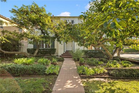 Photo of 1534 Linda Vista Avenue, Pasadena, CA 91103 (MLS # AR25267875)