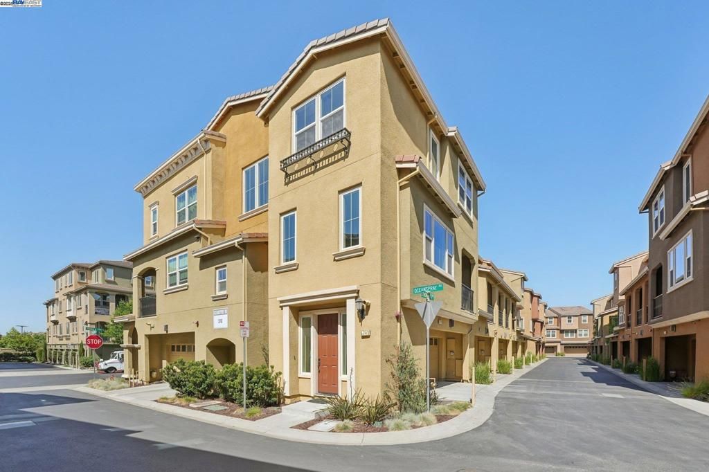 listing image 130728885645624444848