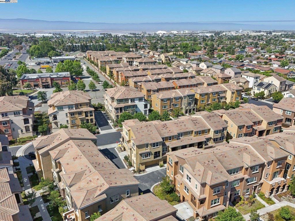 listing image 130722542951305005516