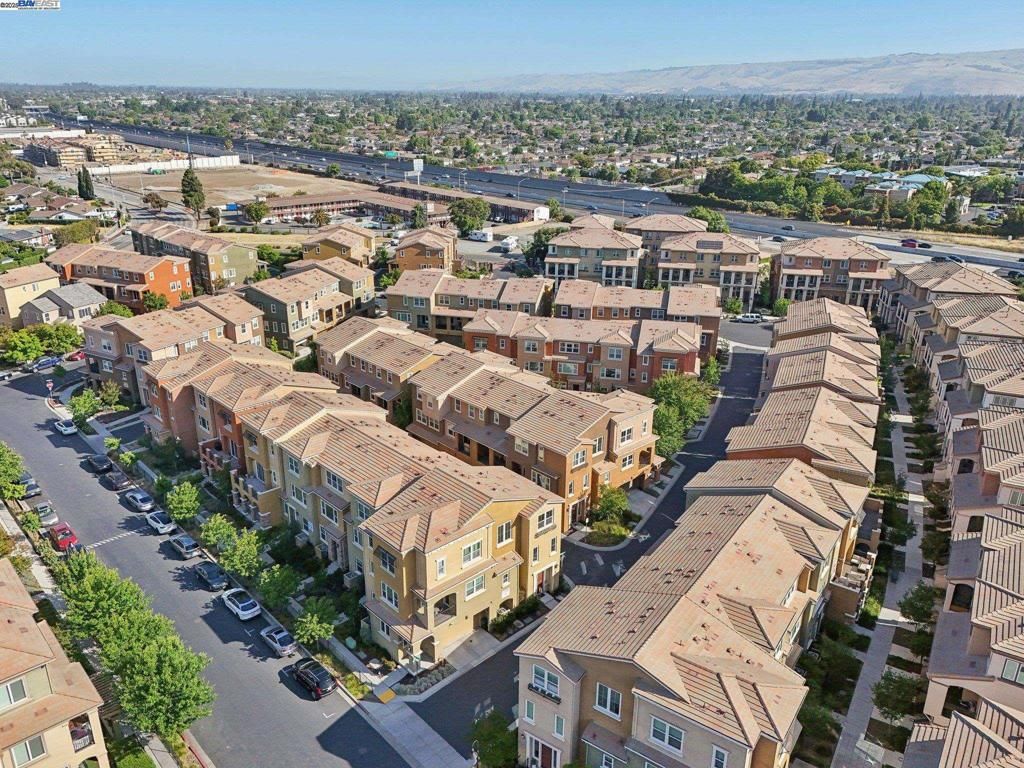 listing image 130723829610547633471