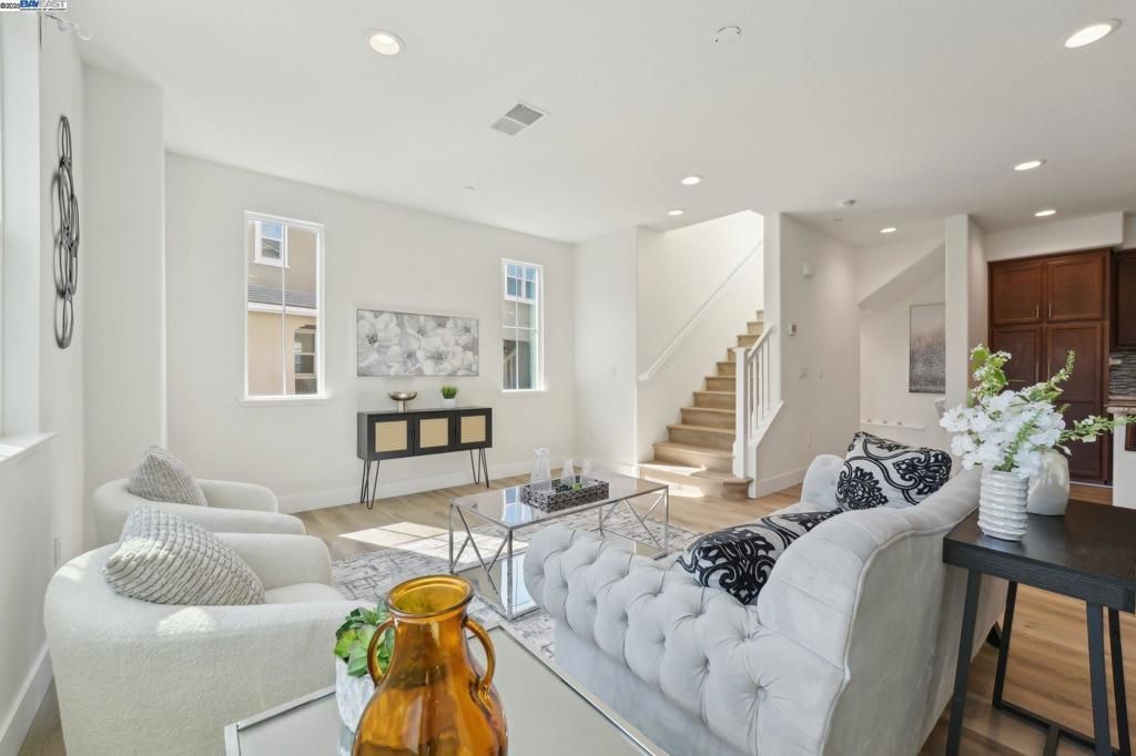 listing image 130724092246227438900