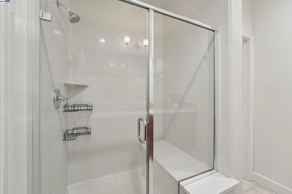 listing image 130728748094019817407