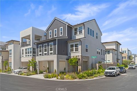 130 Parkland Alley Lake Forest CA 92630