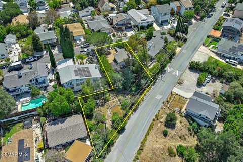Photo of 253 Beech Road, Newbury Park, CA 91320 (MLS # 226002329)