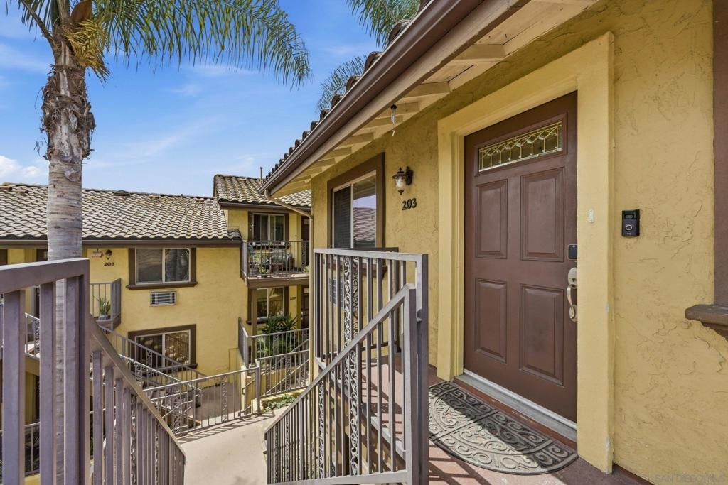 2736 B St ST 203, San Diego CA 92102
