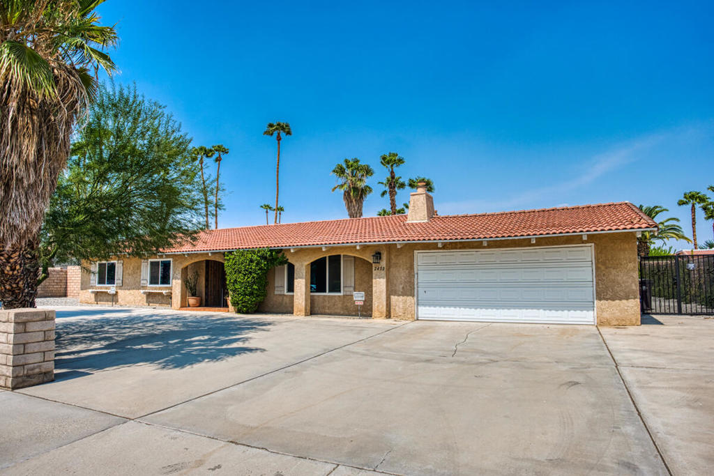 2450 Tamarisk Road