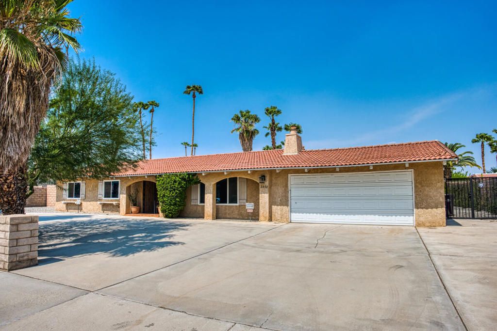 Photo of 2450 Tamarisk Road, Palm Springs, CA 92262 (MLS # 219133417DA)