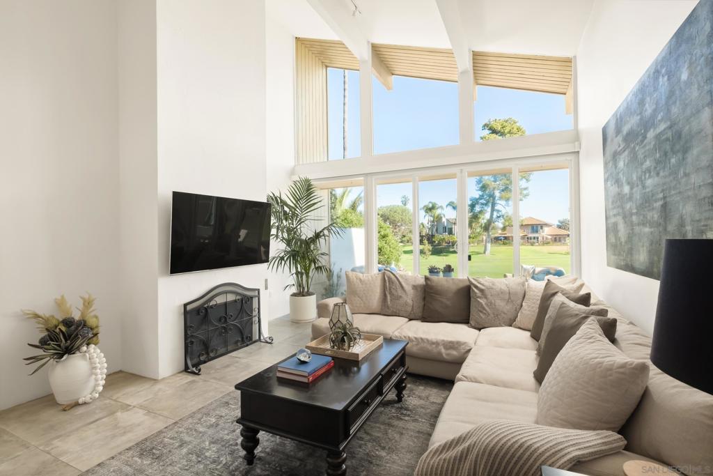 Rancho Santa Fe - Residential