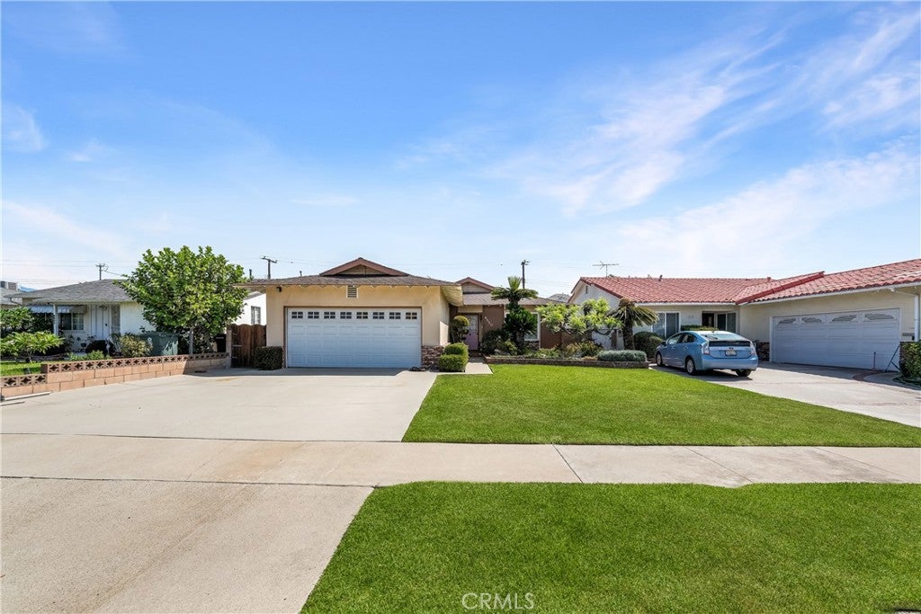 4550 Bartlett Avenue