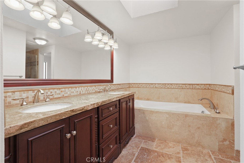 Azul Circle (AC) - Residential Lease