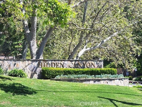 Photo of 552 Via Colinas, Thousand Oaks, CA 91362 (MLS # SR26198356)