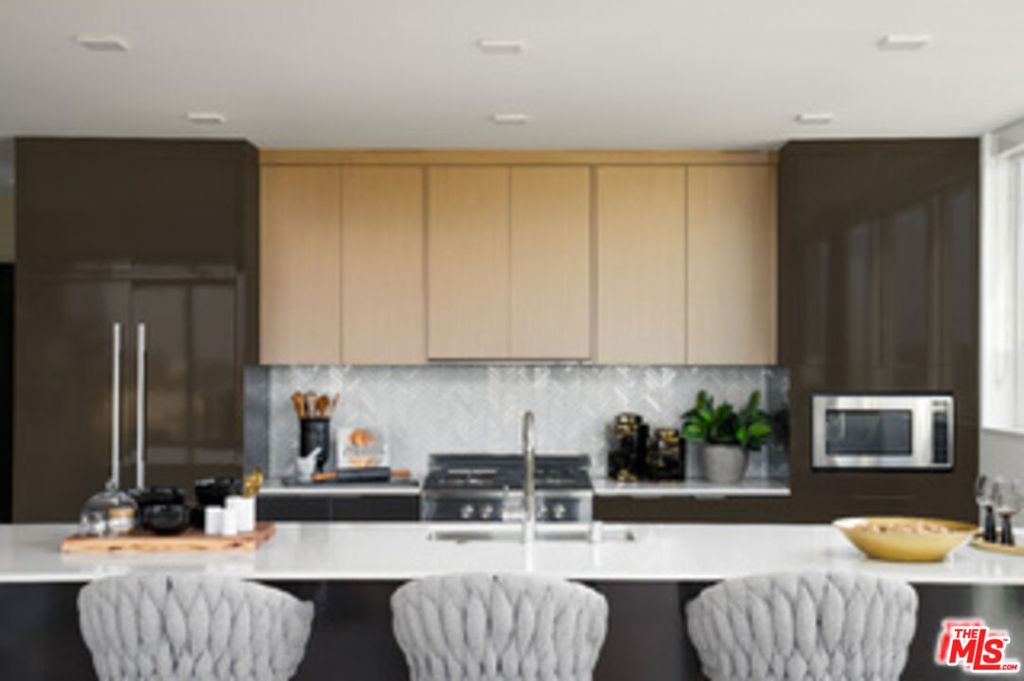 olive street - Residential Lease