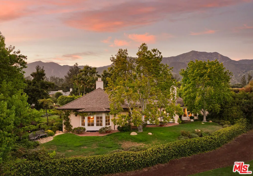 Montecito, California 93108, United States, 2 Bedrooms Bedrooms, ,4 BathroomsBathrooms,Residential,Active,186383