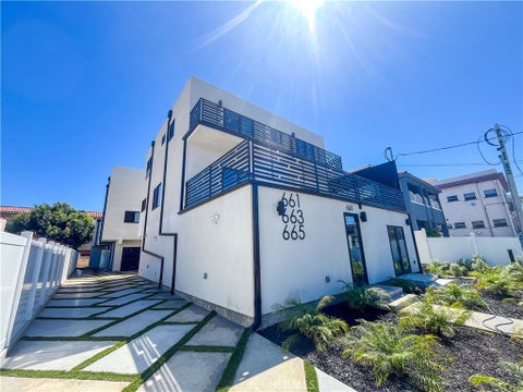 Photo of 661 W.11th St. #1/2, San Pedro, CA 90731 (MLS # PW26225308)
