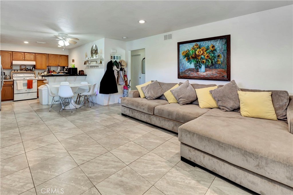 32182 Paseo Carolina, San Juan Capistrano CA 92675 - Photo 6