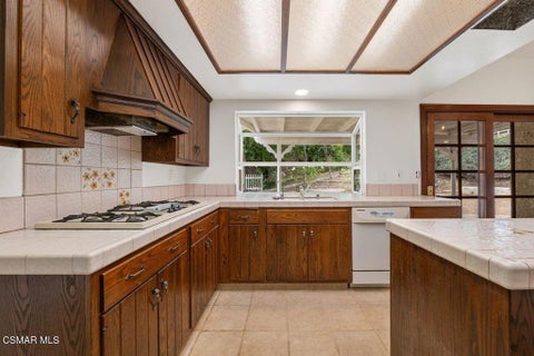 Tiny photo for 5523 Ember Court, Agoura Hills, CA 91301 (MLS # 226002563)