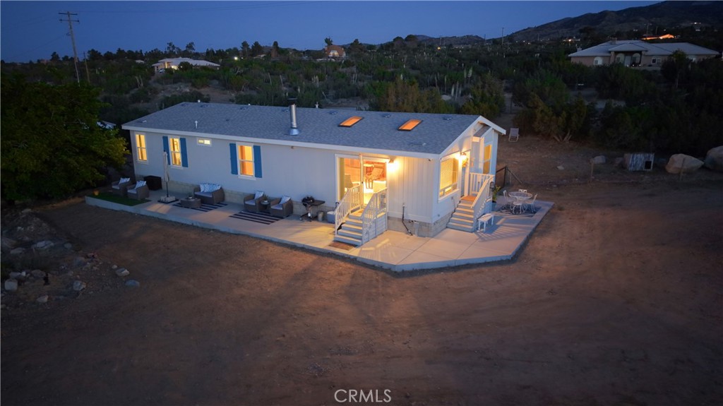 1330 Tamarack
