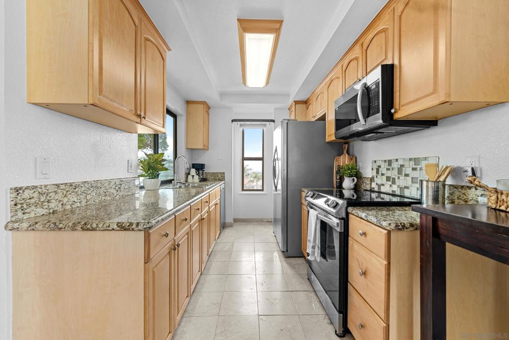 Del Cerro - Residential