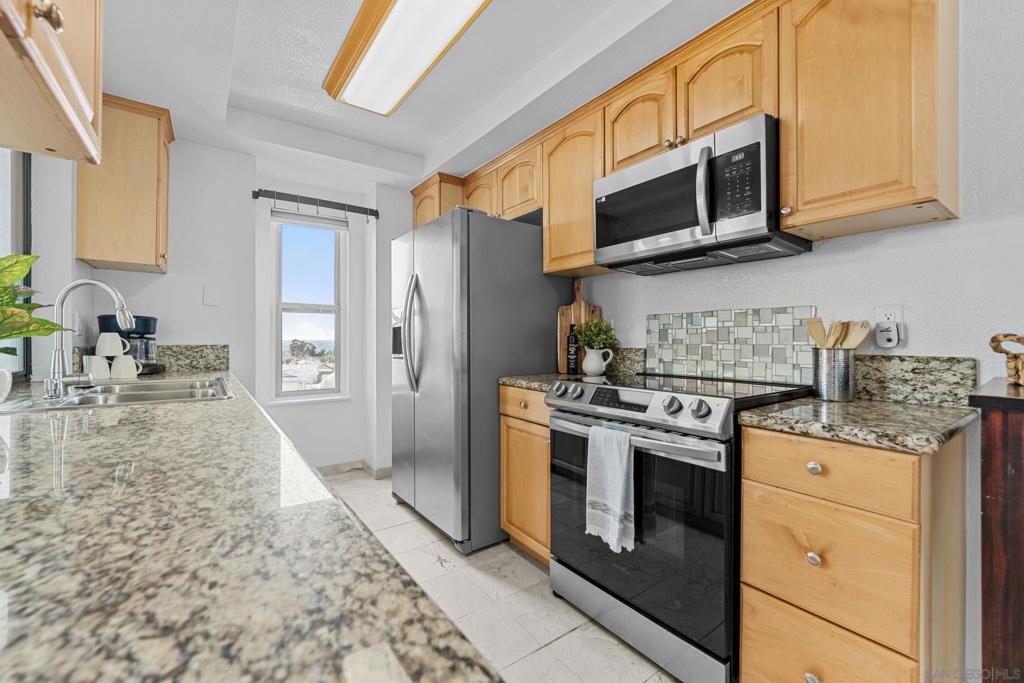 Del Cerro - Residential