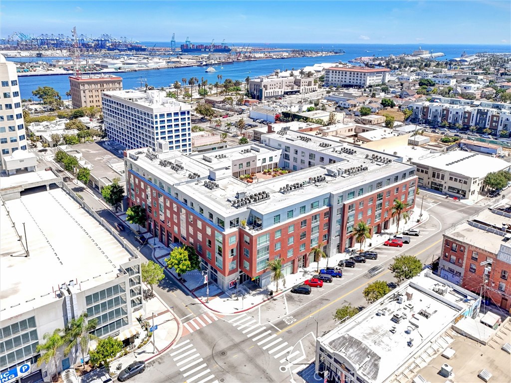 285 W 6th Street 327