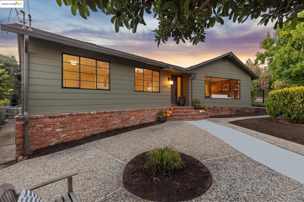 MCM fans, take note! Set on sunny corner lot in hidden gem 'hood - Lincoln Highlands. Built by O.W. Johnson, beautifully refreshed single-level mid-century ranch w/ authentic 1955 feel & contemporary upgrades. Thoughtful upgrades w/ new lighting, hardware, a refreshed kitchen & 2 nicely appointed bathrooms, all while preserving the home’s mid-century character. Well-conceived floorplan, connecting 3 bedrooms & office w/ luminous interiors that flow easily from indoors to out. Brightened by a large picture window, living & dining rooms flow together, creating 1 connected space for entertaining. Mid-century details—original hardwood floors, built-in cabinetry, wood panel walls & linear stacked-stone fireplace—lend character throughout. Kitchen stays true to roots yet refreshed w/ mint-green cabinetry, quartz c-tops, butcher-block serving bar, SS appliances, w/ 36" dual-fuel range, opens to eat-in nook & family room w/ sliding door to backyard. Primary suite enjoys direct access to yard, walk-in closet & updated en-suite bath w/ walk-in shower. 2 additional generous bedrooms. Private front courtyard & fenced backyard invite sunny entertaining, & gardening. 2 car garage w/ interior access, storage, & laundry. EZ access to Hwy 13, 580, Montclair, Joaquin Miller & all Oakland!