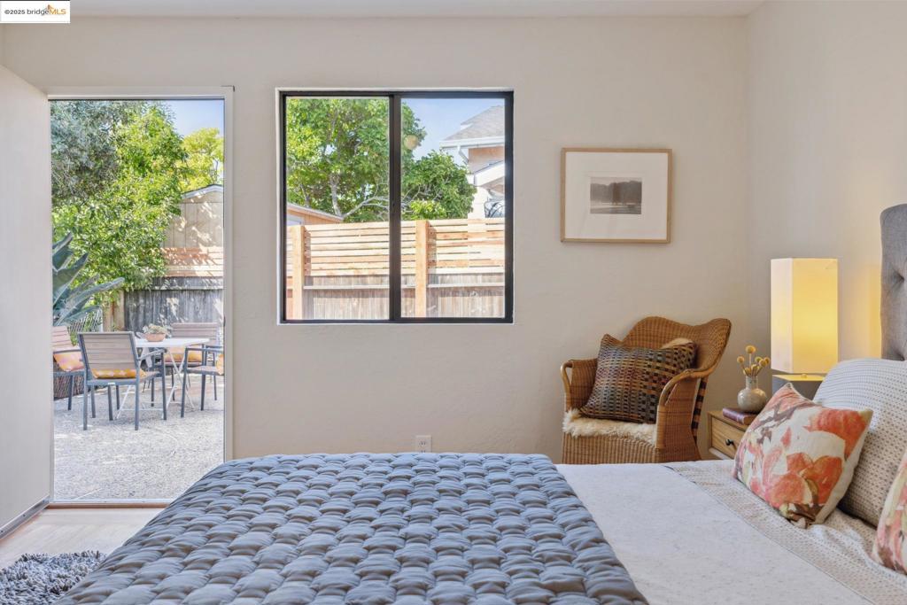 LINCOLN HIGHLAND - Residential