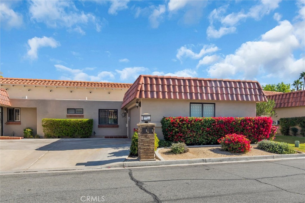 41588 Jupiter Hills Court